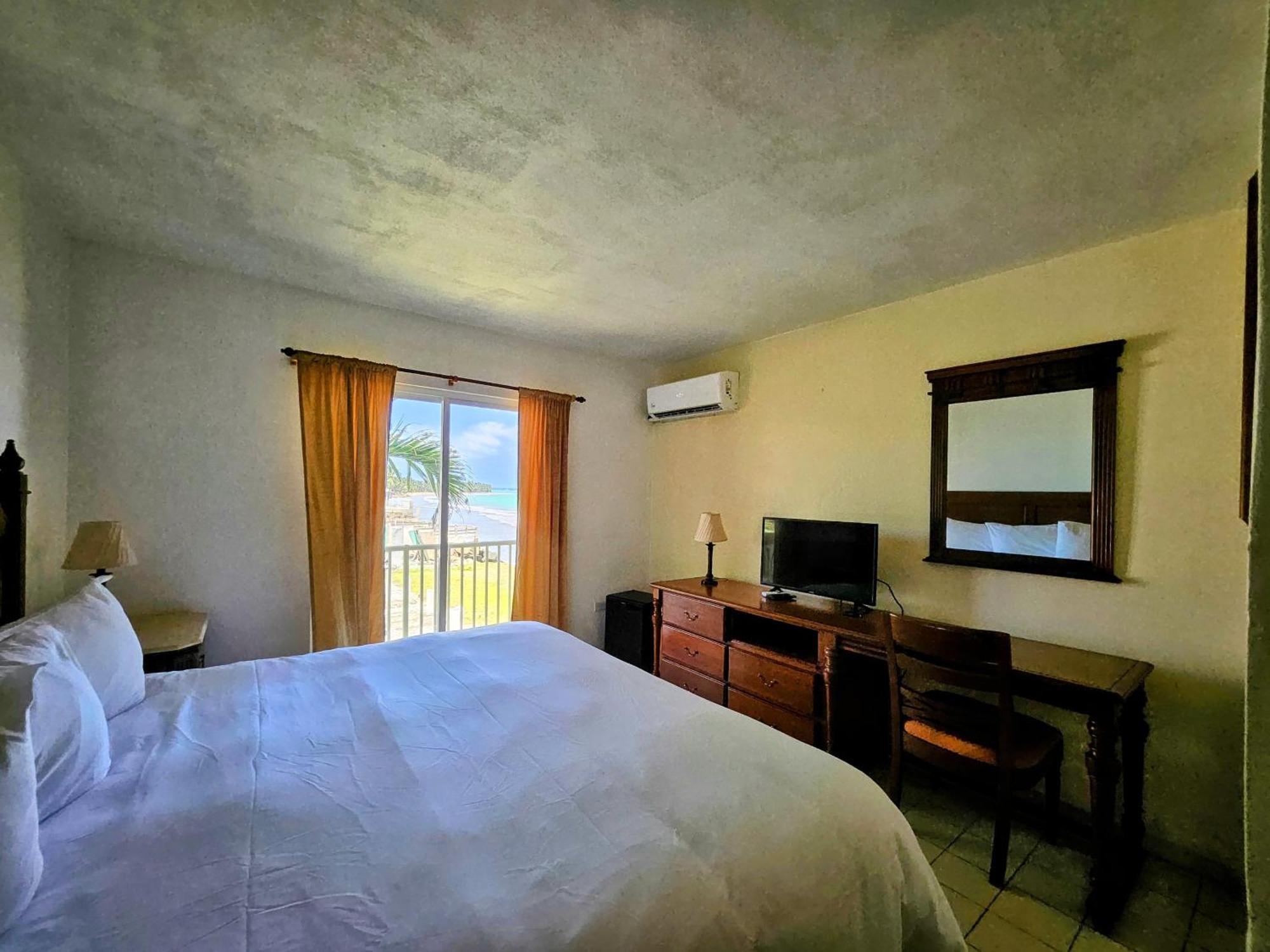 Selva Boutique Hotel - Luquillo Oceanfront Retreat - Adults Only Экстерьер фото